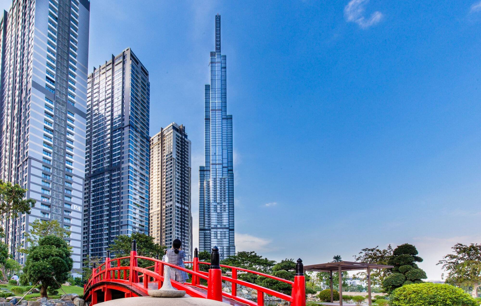 Vinhomes Park - Luxury