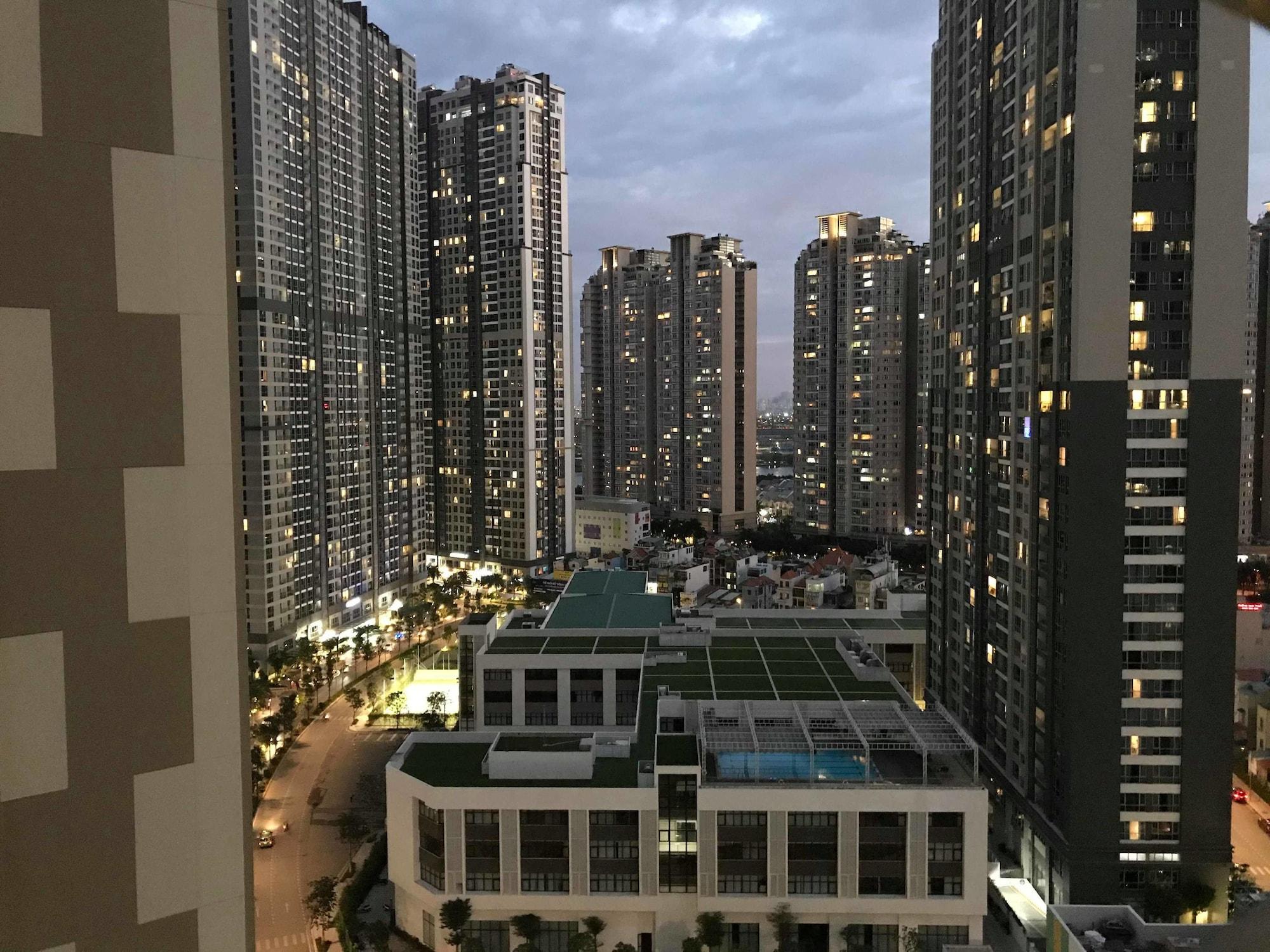Vinhomes Park - Luxury *