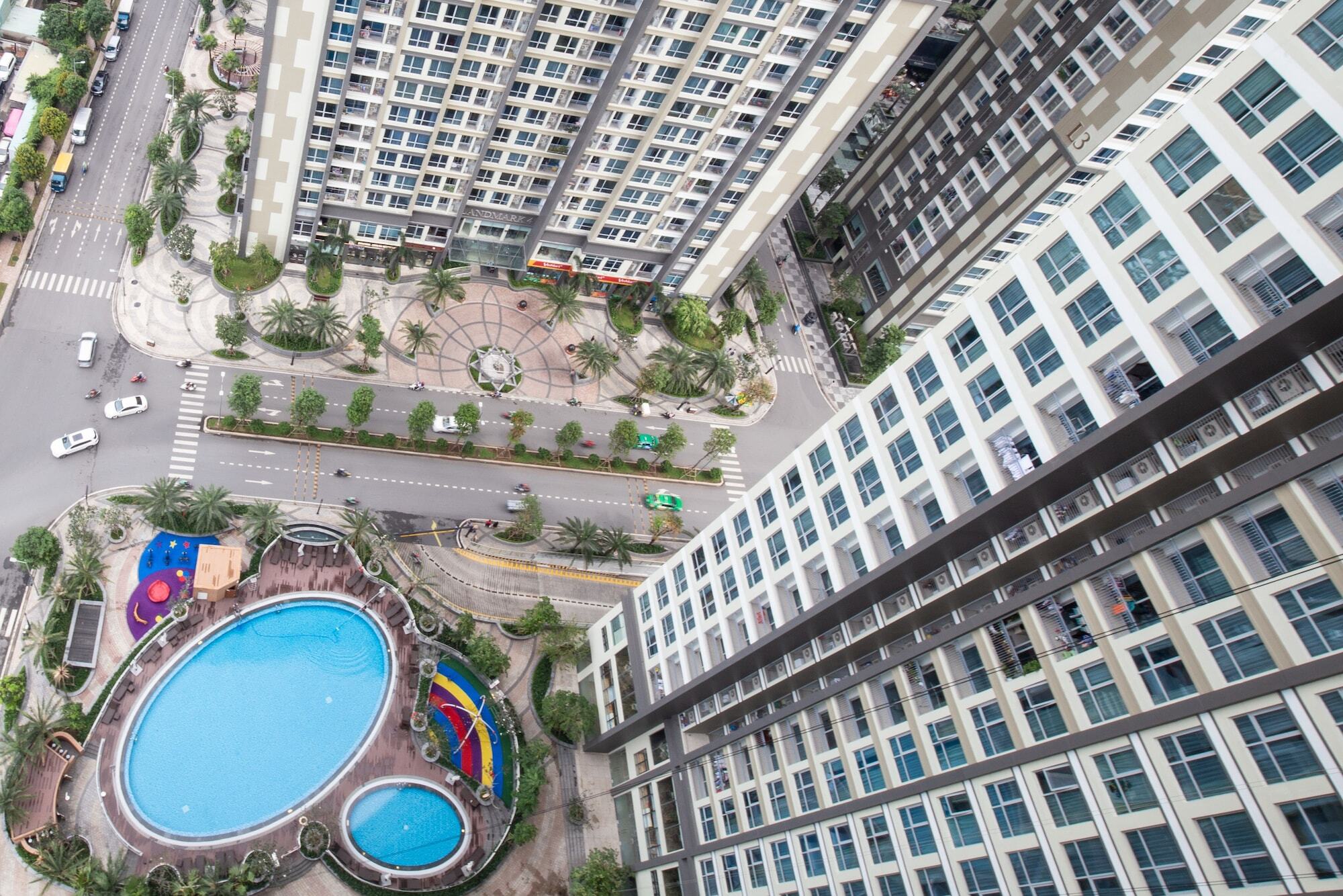 Vinhomes Park - Luxury