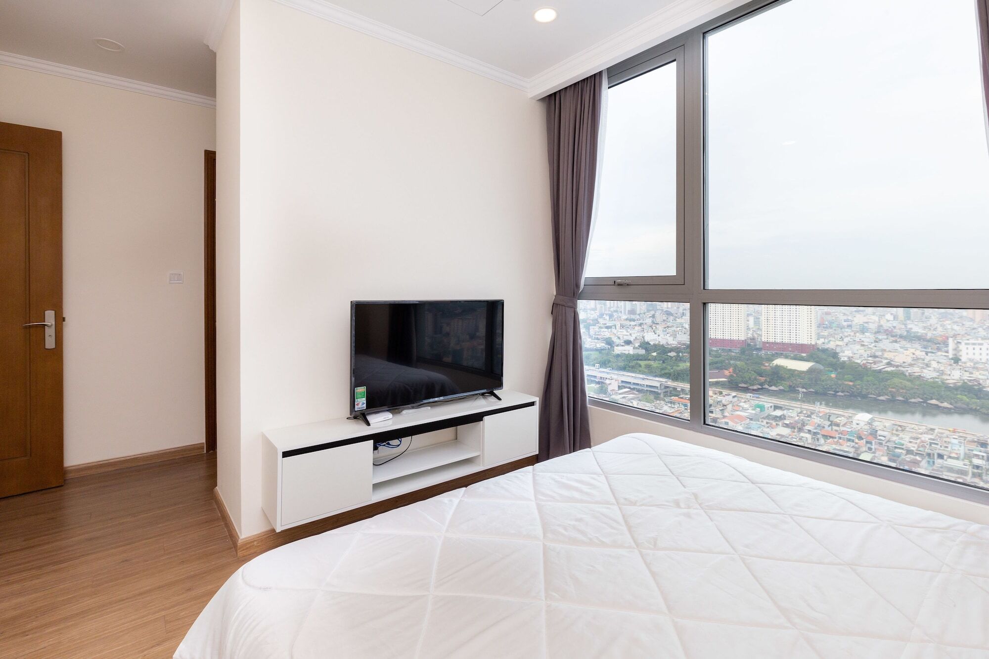 Vinhomes Park - Luxury
